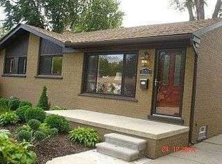 31710 Grandview Ave, Westland, MI 48186