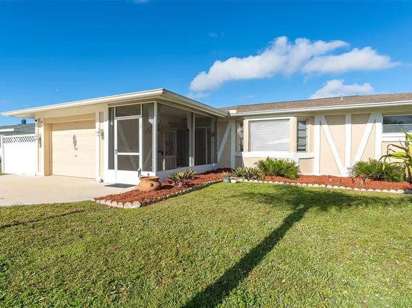 36 Annapolis Ln, Rotonda West, FL 33947