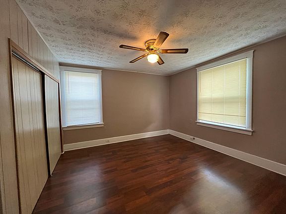 5th image of 3614 Meadow Ave