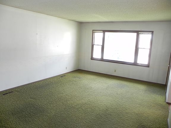 2nd image of 2103 W 11th St