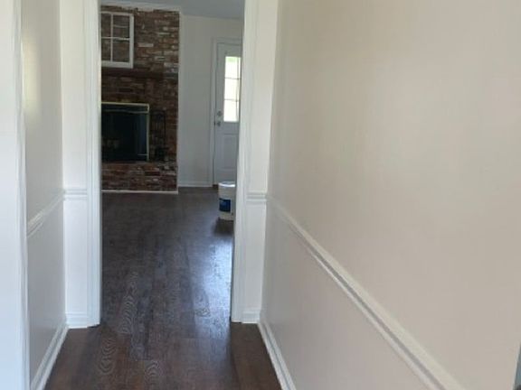 3rd image of 4207 Fairfield Cir
