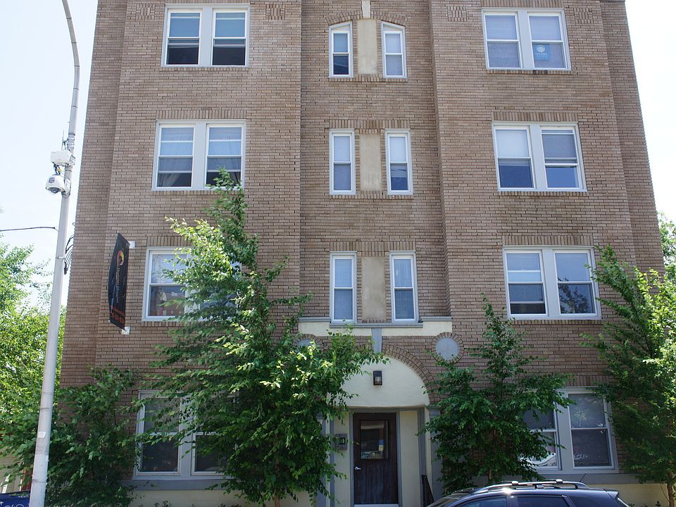 1st image of 241 S 47th St APT 402