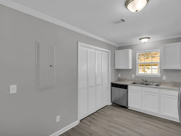 1040 Thomasville Estates Way SE — Photo 21