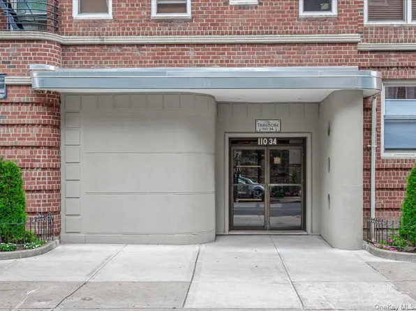 11034 73rd Road #4F, Forest Hills, NY 11375