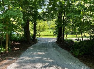 1800 Hopewell Rd, Elverson, PA 19520