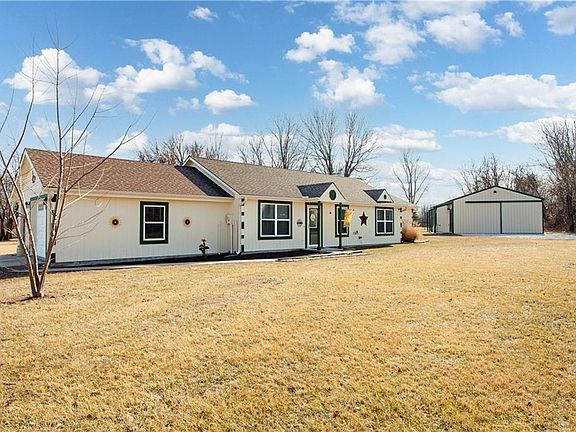 2nd image of 1775 NW 660th Rd