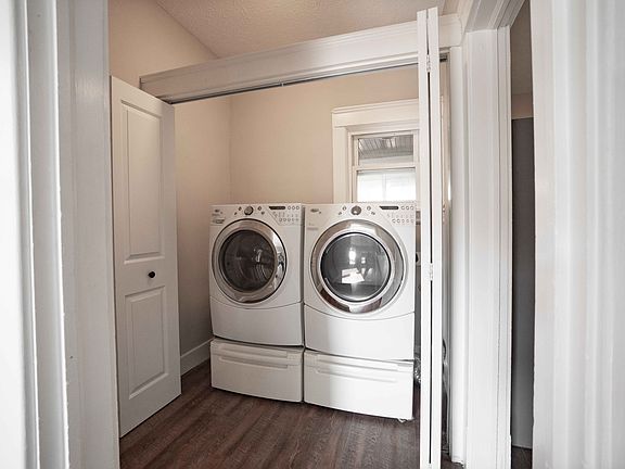 5th image of 1376 Gladys Ave #1376