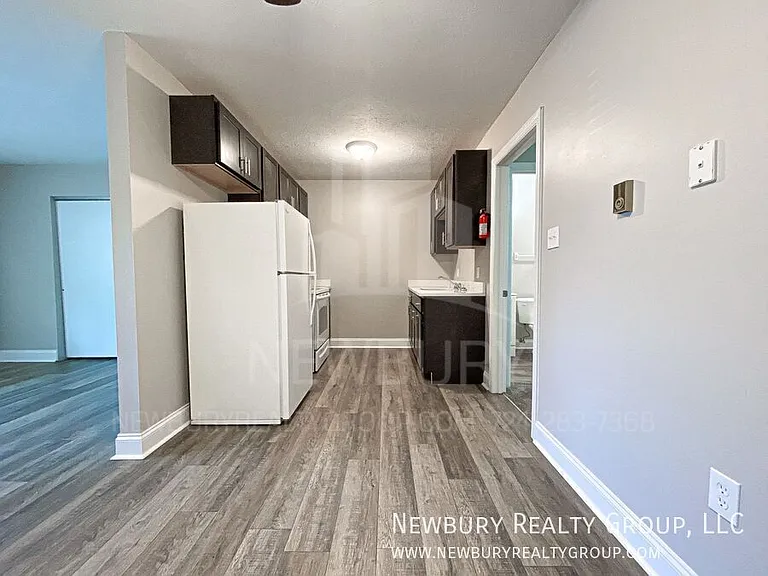 36 Sunbury Est — Photo 11