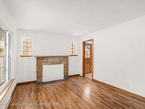 3rd image of 1511 Pattengill Ave