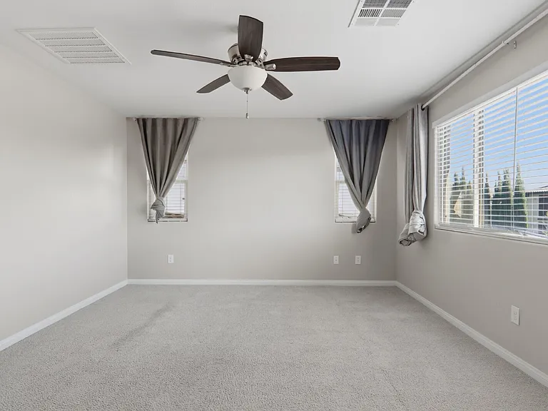 3158 Molinos Dr — Photo 43