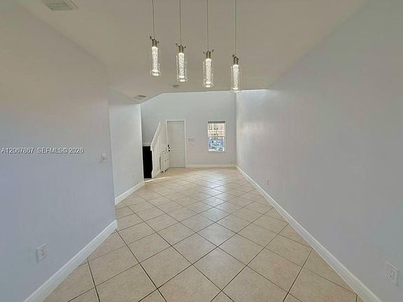 4th image of 922 NW 134th Ave #0