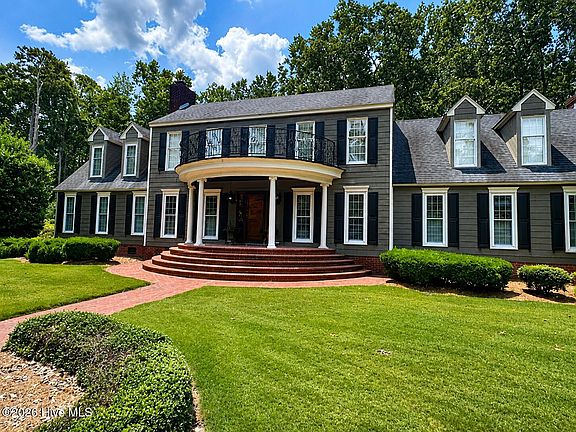 2nd image of 122 Beechwood Road