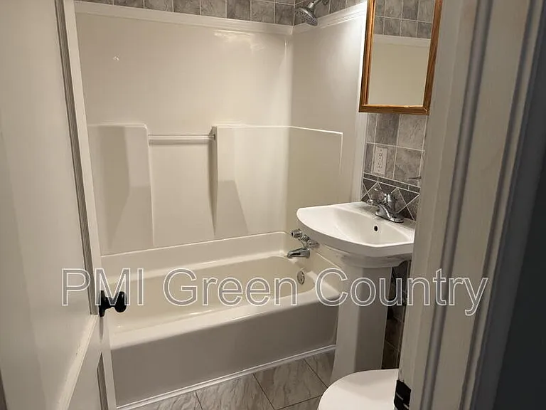 4357 S Rockford Pl — Photo 17