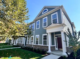 526 Gilder Dr, Carmel, IN 46032