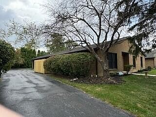 2nd image of 2113-2117 Mackenzie Dr