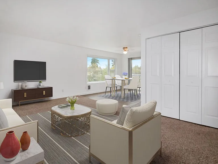 Lakeside Apartments — Photo 9