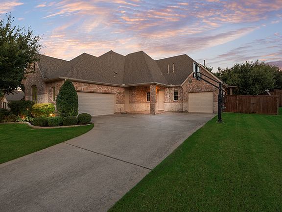 3rd image of 1516 Silverleaf Dr