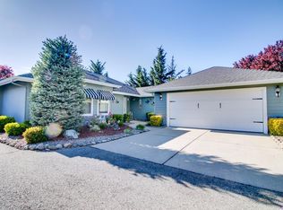 1018 Lincoln Rd, Grants Pass, OR 97526