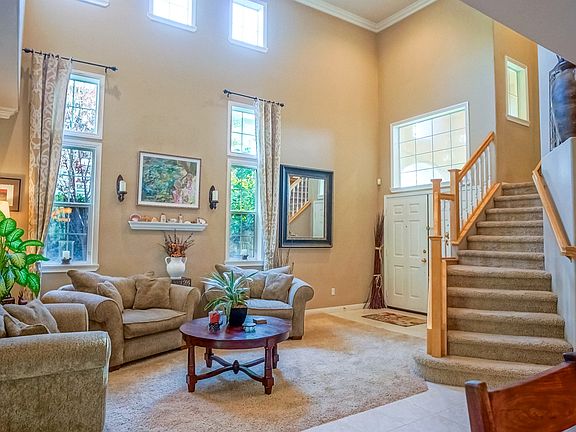 2nd image of 27918 Brookdale Ct