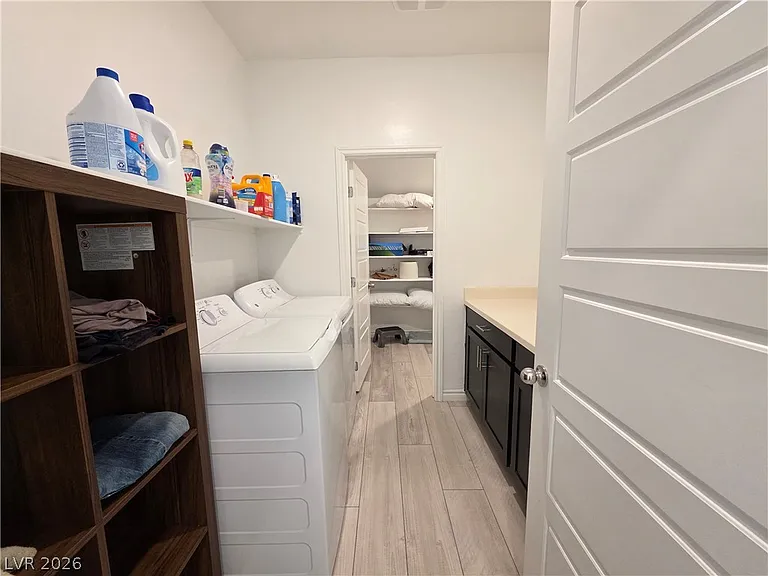 2990 Overlook Brook St — Photo 41