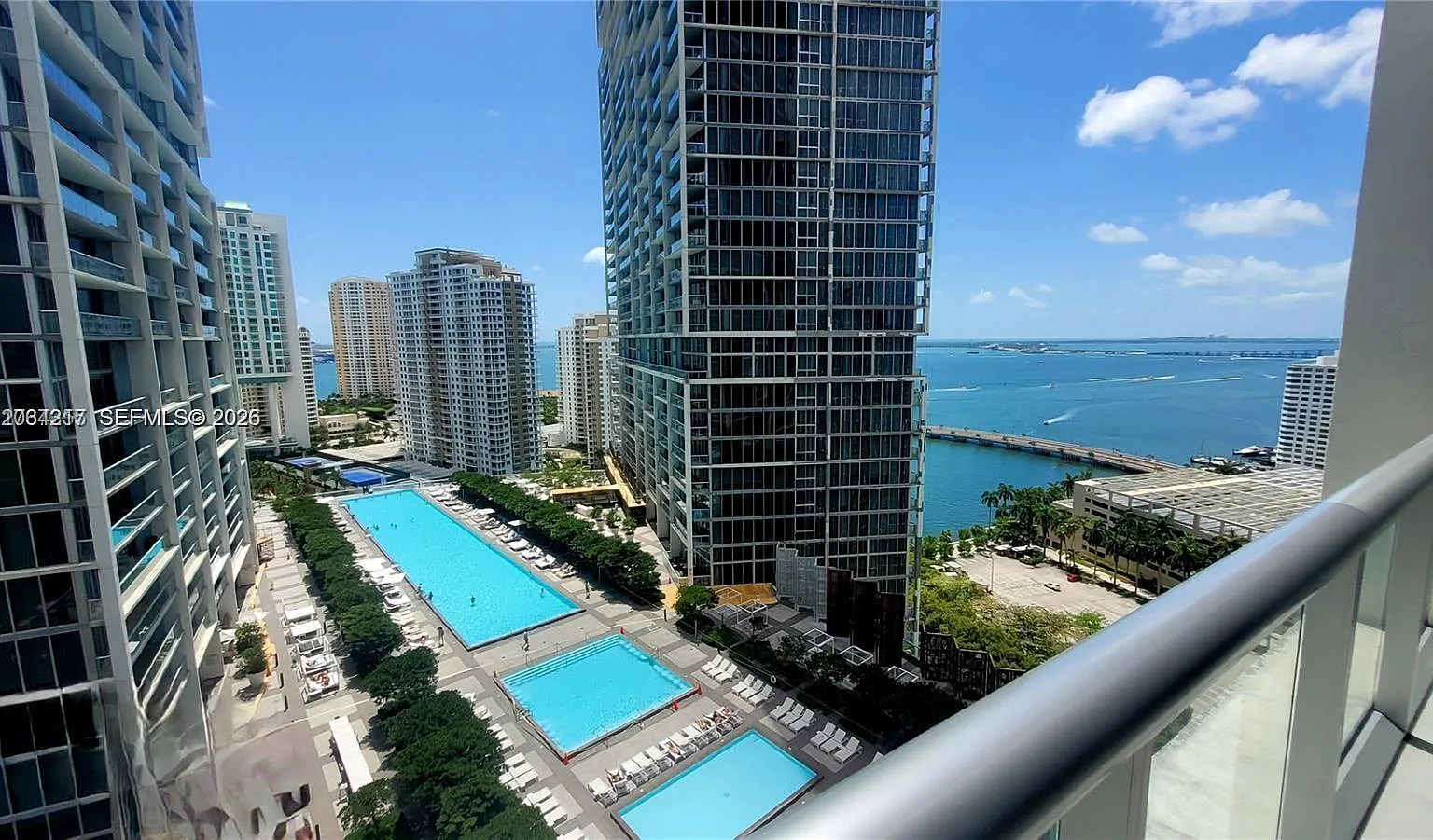 Icon Brickell Condo No 3 — Photo 2