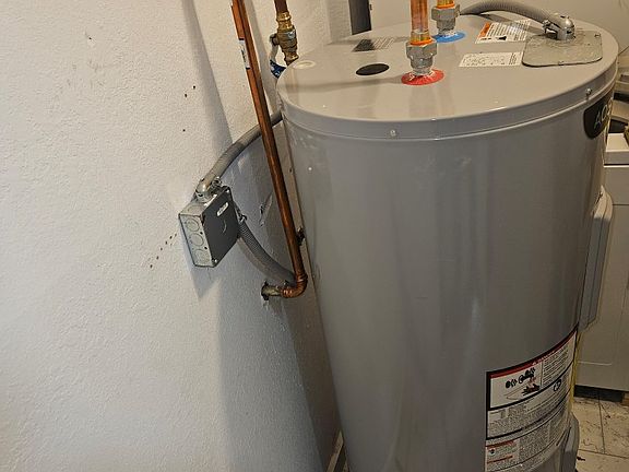 5th image of 157 Mindy Ln