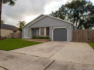 1031 SW 135th Way, Davie, FL 33325