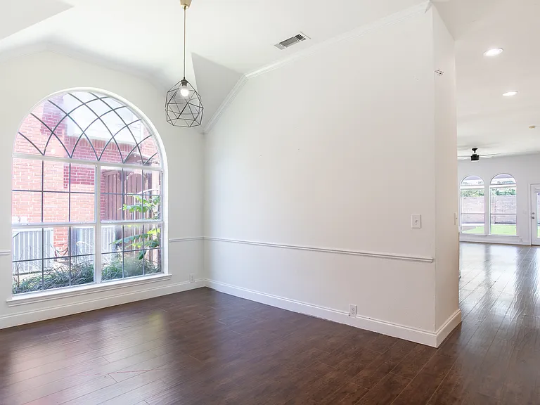 11388 Blackhawk Dr — Photo 6