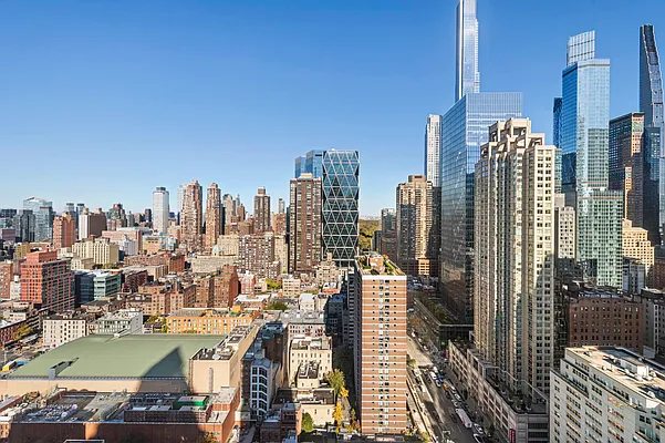 Rented by Manhattan Spaces | media 8