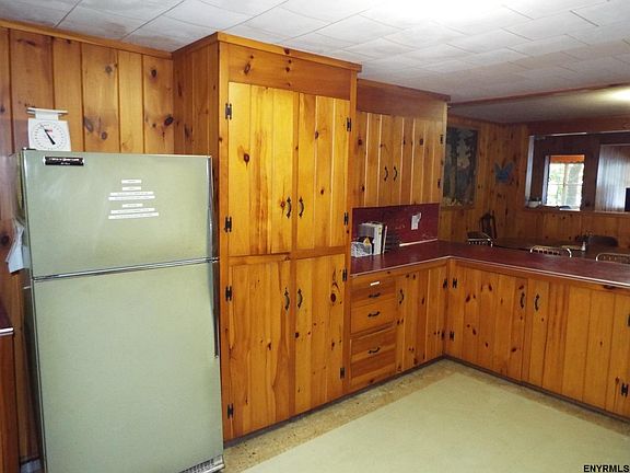 5th image of 30 Heather Ln
