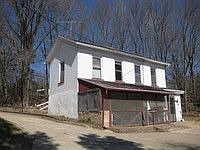 1st image of 1103 E Bremer Ave