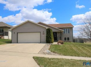 202 Carroll St, Canton, SD 57013