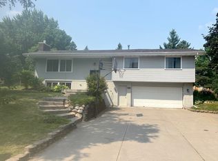 524 10th Ave SW, New Brighton, MN 55112