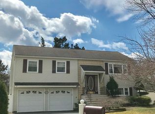 873 Eaglehurst Ct, Toms River, NJ 08753