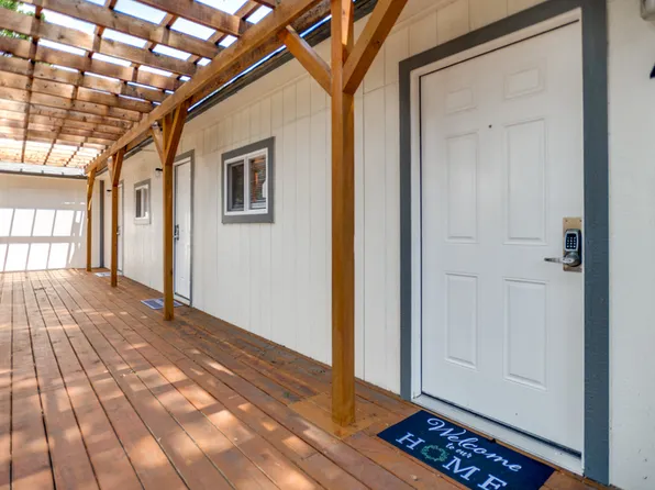 905 W Abram St #4, Arlington, TX 76013