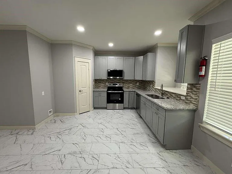 5802 Twisted Pine Ct #D — Photo 5