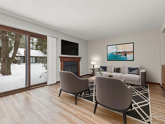 5th image of 4903 Grandview Cir