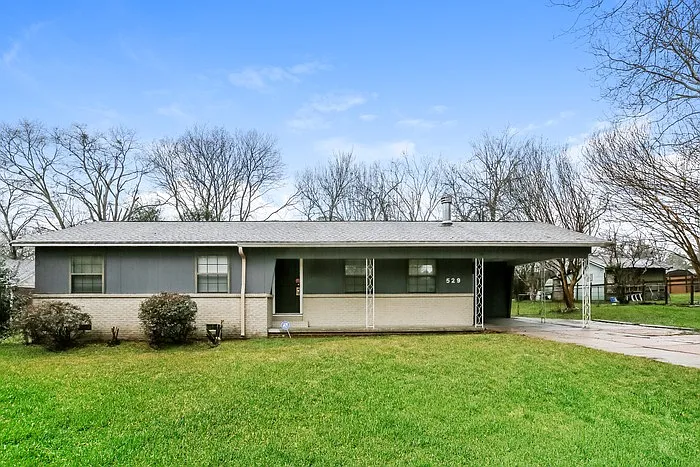 529 Wolcott Cir