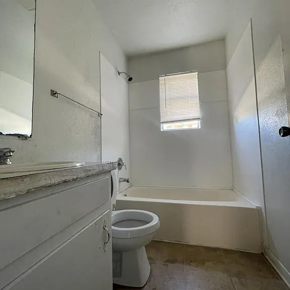 1205 Urbantke Ct #B — Photo 5
