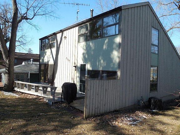 4th image of 8941 Lake Park Dr