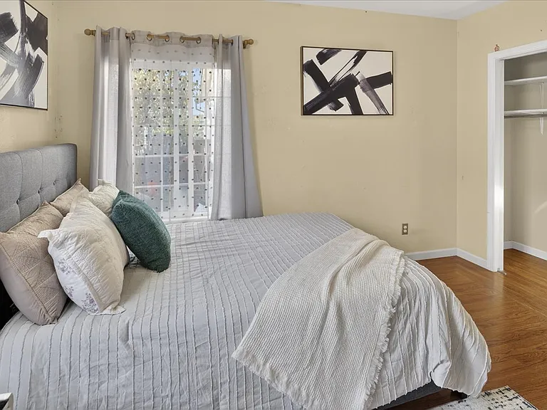 139 Grove Way #A — Photo 9