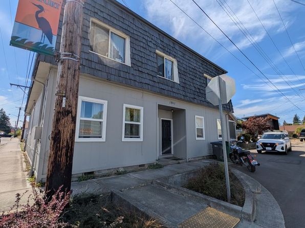1911 NE Pacific Ave #571B