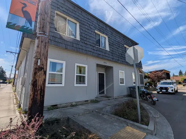 Pacific Ave Triplex (A-C), 1911 NE Pacific Ave #571B, Keyport, WA 98345
