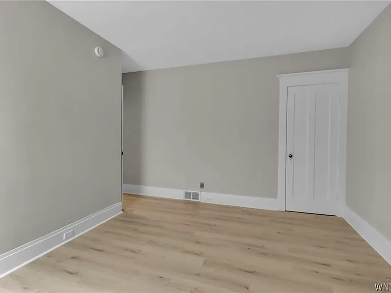 2514 Delaware Ave #1 — Photo 26
