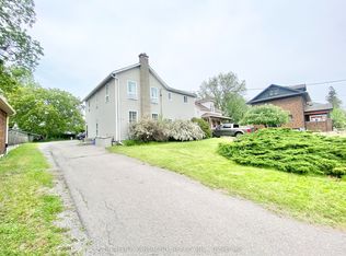 292 William St E #2, Oshawa, ON L1G 1K8