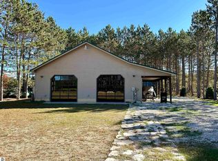 4070 Meadow Ln, Thompsonville, MI 49683