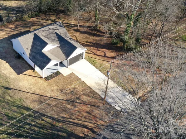 131 Westside Dr, Forest City, NC 28043