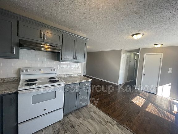 5th image of 7600 E 108th St