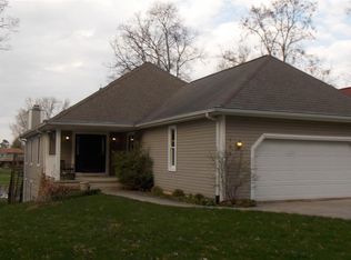 128 Somerset Dr, Brooklyn, MI 49230