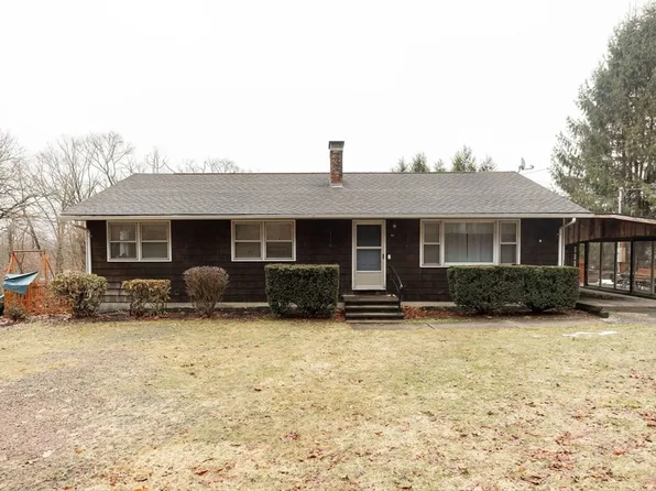 411 Dennison Dr, Southbridge, MA 01550